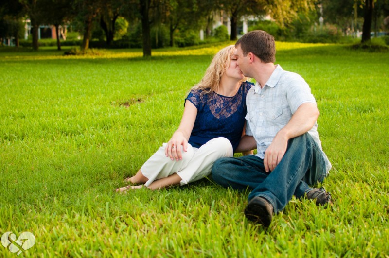 tampa wedding photographer, st. petersburg engagement session, downtown saint pete engagement session