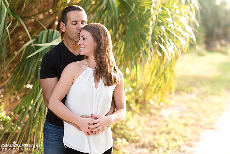 ft-desoto-beach-engagement-session-with-dogs_0084