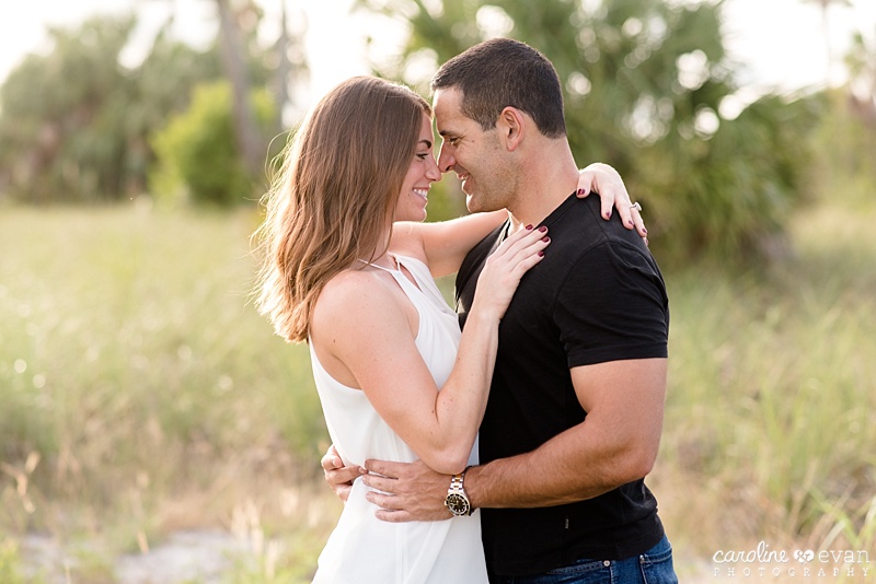 ft-desoto-beach-engagement-session-with-dogs_0089